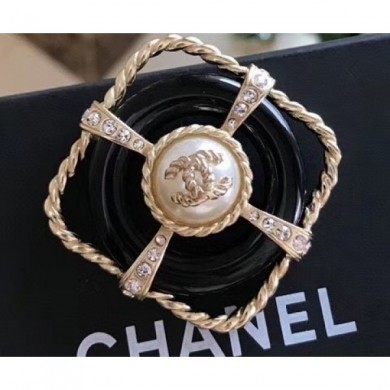 Chanel Brooch 43 2020 CE02138