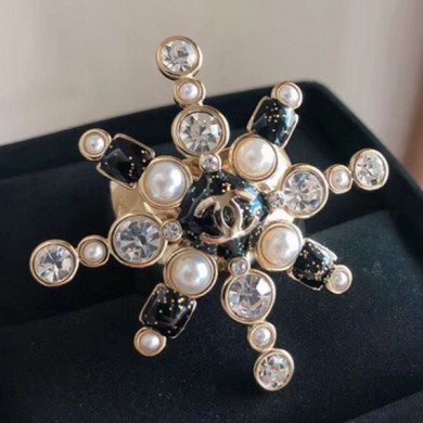 Chanel Crystal and Pearl Snowflake Ring AB1844 White/Black 2019 Collection CE03510