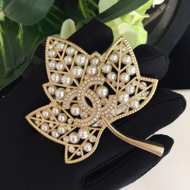 Chanel Leaf Brooch AB0195 Gold/Pearly White/Gray 2018 CE01660