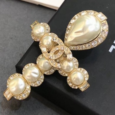 Chanel Pearl Crystal Cross Brooch 2019 Collection CE03188