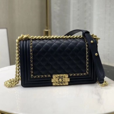 Chanel Quilted Calfskin Chain Medium Boy Flap Bag A67086 Navy Blue 2019 Collection CE01540