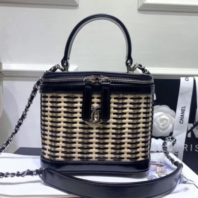 Chanel Rattan Woven Small Vanity Case AS1352 Black/Beige 2020 Collection CE02279