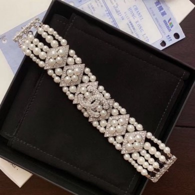 Chanel Rhombus Pearl Choker Bracelet AB2258 2019 Collection CE03397