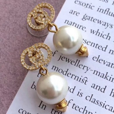 Cheap Gucci GG Pearl Short Earrings 2019 Collection CE02086