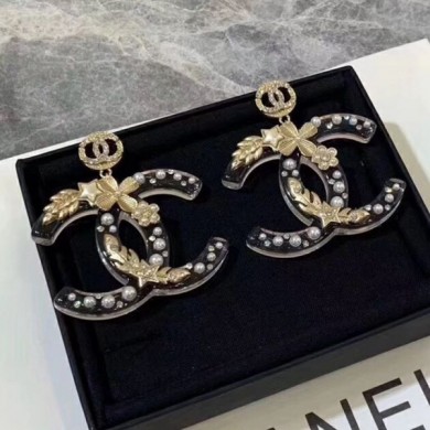Fake Chanel Resin Carved Metal CC Pendant Earrings Transparent/Gold 2019 Collection CE01709