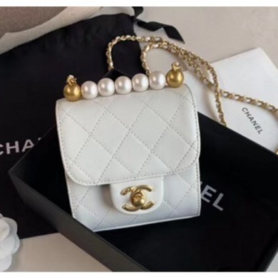 High Imitation Chanel Imitation Pearls Square Clutch with Chain Bag AP0997 White 2020 Collection CE02767