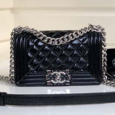 Imitation Chanel Vintage Quilted Leather Small Boy Flap Bag Black 2019 Collection CE02300