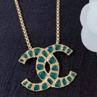 Knockoff Chanel Green Resin Stones CC Pendant Necklace AB1804 2019 Collection CE03890