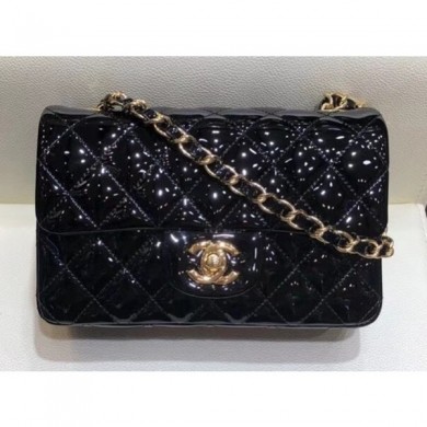Replica Chanel Classic Flap Small Bag A01116 Black in Patent Leather with Gold Hardware CE03190