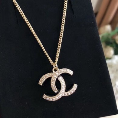 Replica Chanel Pearls CC Necklace Black/Gold/White 2019 Collection CE01082