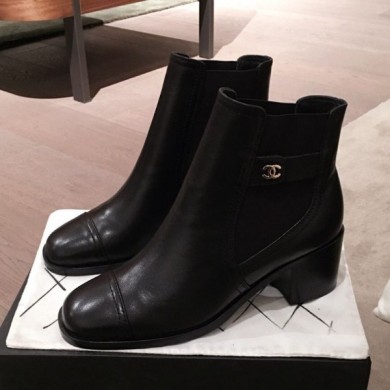 Replica Chanel Supple Lambskin Short Boots Black 2019 Collection CE04355