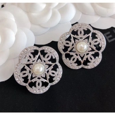 Replica Luxury Chanel Silver Crystal Earrings 59 2020 Collection CE00666
