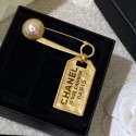 Best Chanel Pearl Metal Tag Brooch AB3169 White/Gold 2019 Collection CE03923