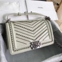 Chanel Crumpled Calfskin Medium Boy Chanel Bag A67086 Ivory 2018(Silver-Tone Metal) Collection CE01024
