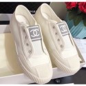 Fake Chanel Vintage CC Logo Sneakers White 2019 CE01698