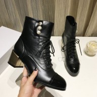 Imitation Chanel Calfskin Pearls Lace-up Short Boots Black 2019 Collection CE02827