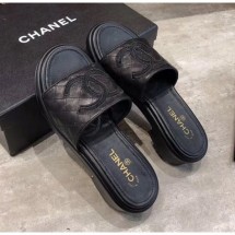Best Chanel CC Quilted Leather Flat Slide Sandals Black 2020 Collection CE03751