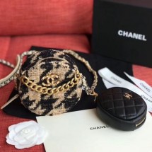 Chanel 19 Houndstooth Tweed Clutch with Chain & Coin Purse AP0986 Beige/Black 2019 Collection CE00810