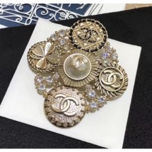Chanel Badge Brooch 25 2020 Collection CE01650