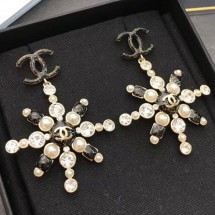 Chanel Crystal and Pearl Snowflake Short Earrings AB2323 White/Black 2019 Collection CE03062