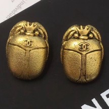 Copy Chanel Beetle Stud Earrings AB1906 Gold 2019 Collection CE02641