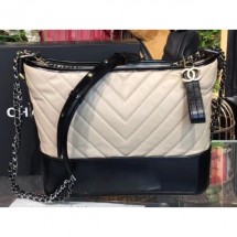 Fashion Chanel Chevron Gabrielle Medium Hobo Bag A93824 Beige/Black 2018 CE01232
