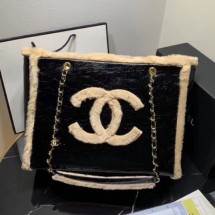High Quality Chanel Shiny Vintage Crumpled Sheepskin and Shearling Sheepskin Shopping Tote Bag AS1167 Black/Beige 2019 Collection CE02361