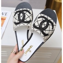 Imitation Chanel Heel Pearl Embroidery CC Logo Mules G35904 White 2020 CE03731