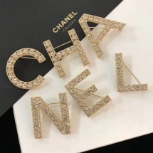 Imitation Cheap Chanel Lettering Brooch AB1368 Gold/Crystal 2019 Collection CE01094