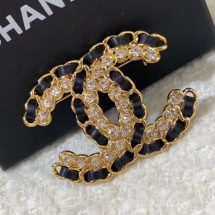 Replica Chanel Chain Leather Crystal CC Brooch 2019 Collection CE02503