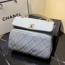 AAAAA Chanel Grained Leather Pocket Flap Shoulder Bag Light Gray 2019 Collection CE00677