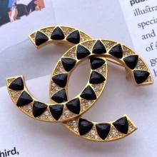 Chanel Black Triangle Resin Stones CC Brooch AB1804 2019 CE02196