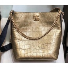 Chanel Crocodile Embossed Calfskin Button Up Hobo Bag Metallic Gold 2019 CE02313