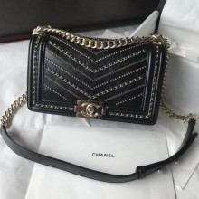 Chanel Crumpled Calfskin Medium Boy Chanel Bag A67086 Black 2018(Gold-Tone Metal) CE00629
