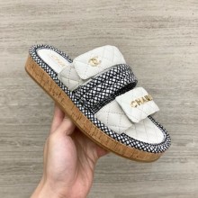 Chanel Flat Cord Slide Sandals G34603 White/Black 2019 Collection CE02018