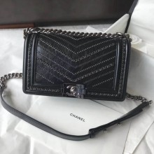 Fake 1:1 Chanel Crumpled Calfskin Medium Boy Chanel Bag A67086 Black 2018(Silver-Tone Metal) CE03631