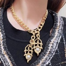 Fake Chanel Cutout Metal Short Necklace AB3129 2020 Collection CE02200