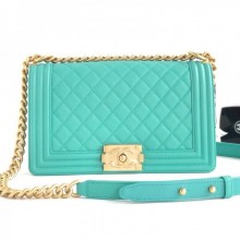 Imitation Chanel Quilted Calfskin Medium Boy Flap Bag A67086 Green 2019 Collection CE01932