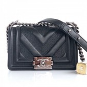 Chanel Calfskin Patchwork Chevron Small Boy Flap Bag A67086 Black 2019 Collection CE02442