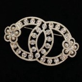 Chanel CC Bloom Brooch Gold/Crystal/Pearly White 2019 Collection CE04078
