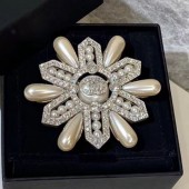 Chanel Crystal Pearl Bloom Brooch AB2272 2019 Collection CE03014