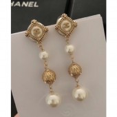 Chanel Pearl Long Earrings AB0678 Gold/Pearly White/Crystal 2018 CE01013