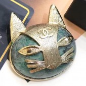 Chanel Resin Cat Head Brooch AB1782 Green/Gold 2019 Collection CE00713