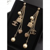 Chanel Tassel Earrings A53211 Gold/Pearly White 2018 CE03051