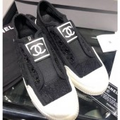 Chanel Vintage CC Logo Sneakers Lace Black 2019 CE02894
