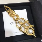 Fake Best Quality Chanel Vintage Metal Pearl Brooch AB3134 2019 Collection CE01215