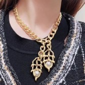 Fake Chanel Cutout Metal Short Necklace AB3129 2020 Collection CE02200