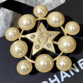 Fashion Chanel Pearl Star Brooch AB2342 2019 Collection CE03363