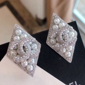 Replica Chanel Pearl Crystal Rhombus Earrings AB2283 2019 Collection CE01877
